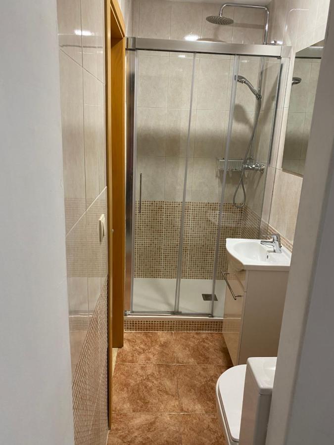 Single Room In My Apartment At The Beach Walencja Zewnętrze zdjęcie